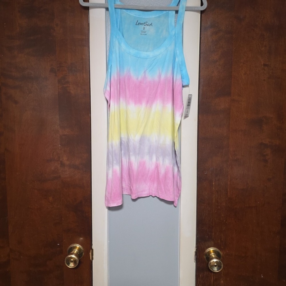 NWT Size 2 Torrid Love Sick Wide Tank With Ombre Stripe Tie-dye.